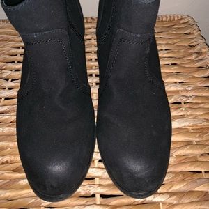 NWOT Black Hot Tomato Ankle Boots